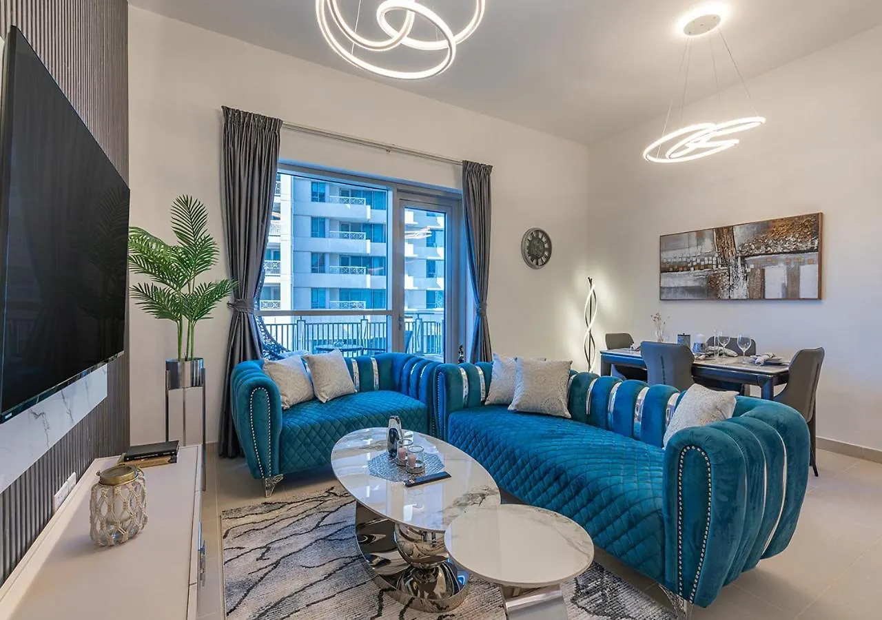 Luxurious One Bedroom Apartment With Burj Khalifa View Dubai Birleşik Arap Emirlikleri