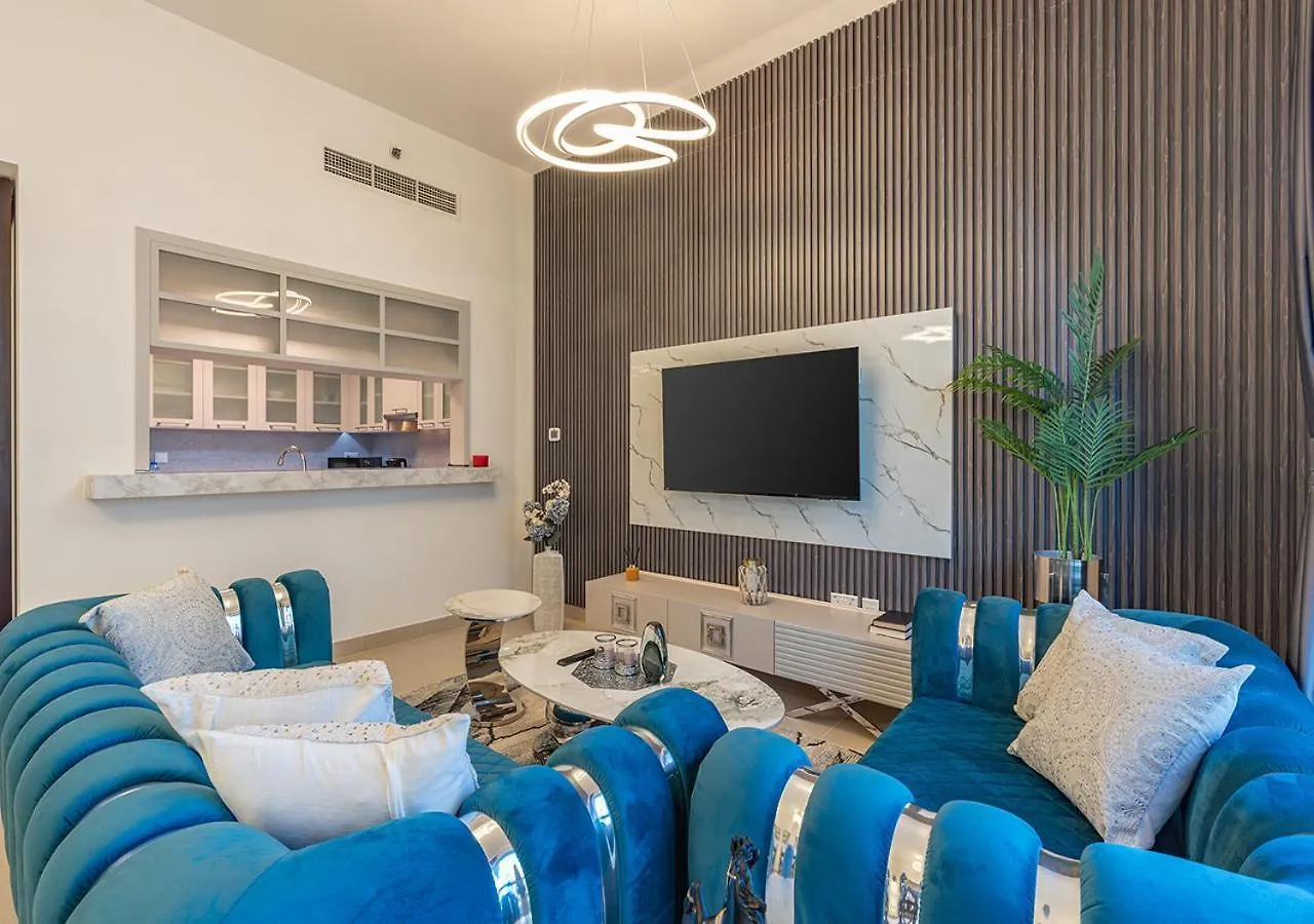 Luxurious One Bedroom Apartment With Burj Khalifa View Dubai