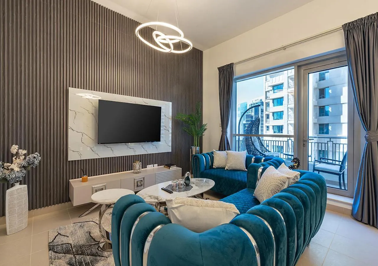 Luxurious One Bedroom Apartment With Burj Khalifa View Dubai