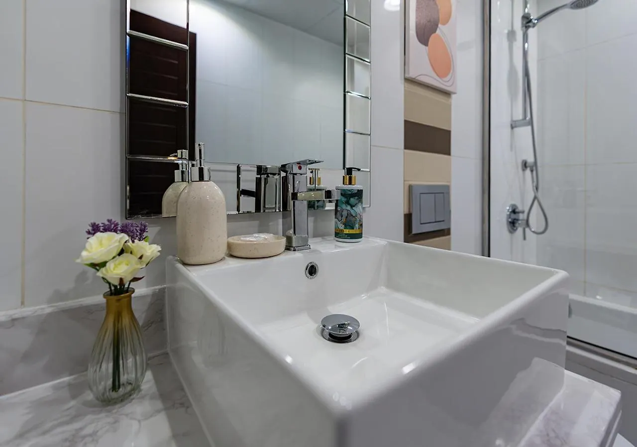Luxurious One Bedroom Apartment With Burj Khalifa View Dubai 0*,